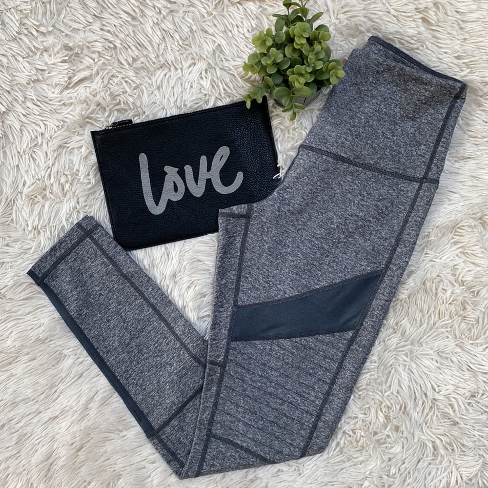 🎉HP🎉 Zella Moto Leggings 💗 Gray